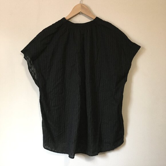 Black Broderie Anglaise 100% Cotton Sleeveless Blouse - Picture 2 of 13